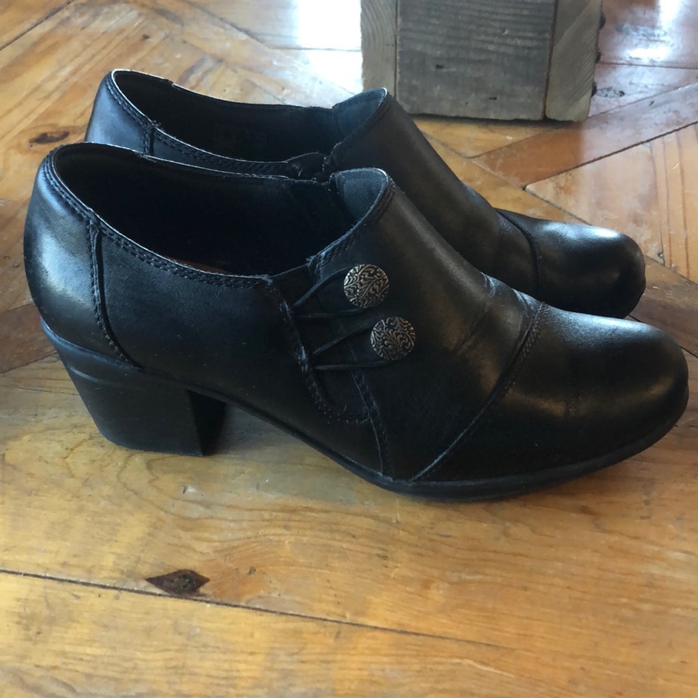 Women’s Clark’s Emslie Warren slip on loafer